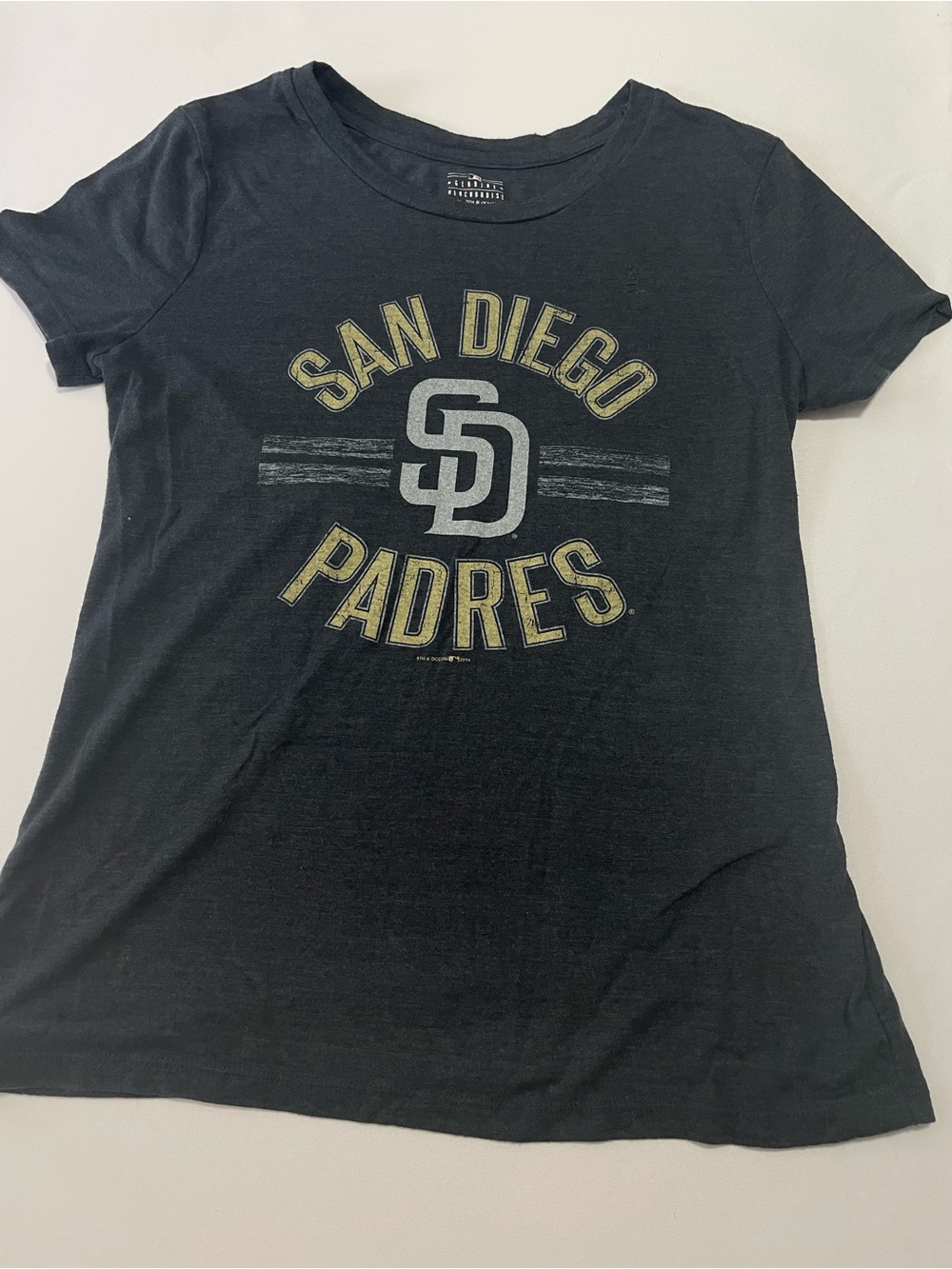 San Diego Padres Women’s M MLB Genuine Merchandise Graphic Tee